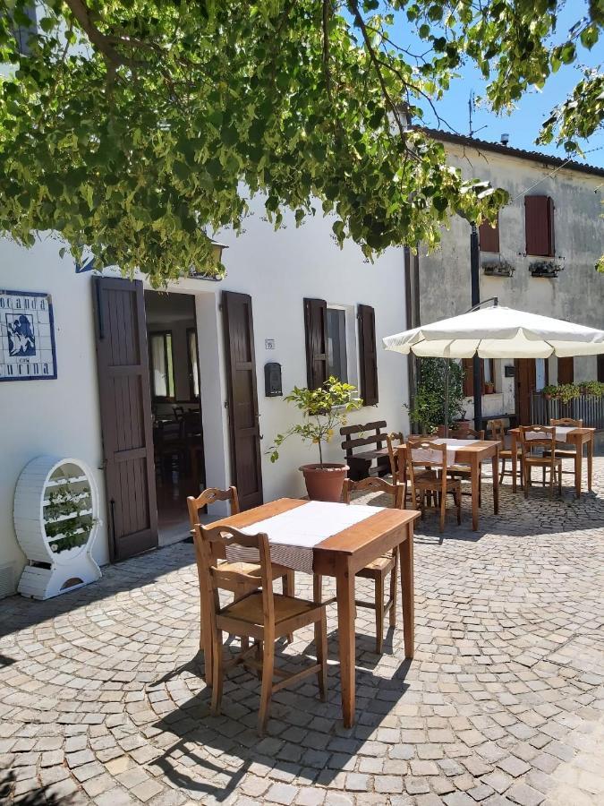 Готель Locanda Delle Grotte Di Onferno Gemmano Екстер'єр фото